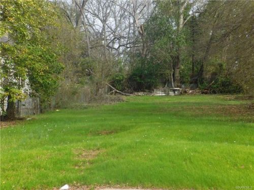 1523 Edgar D Nixon Ave, Montgomery AL  36104-5492 exterior