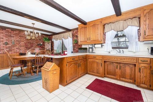 11 Frankie Ln, Terryville, CT 06786-7023
