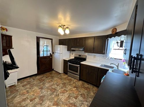 607 Upston St, Mckeesport, PA 15133-4036