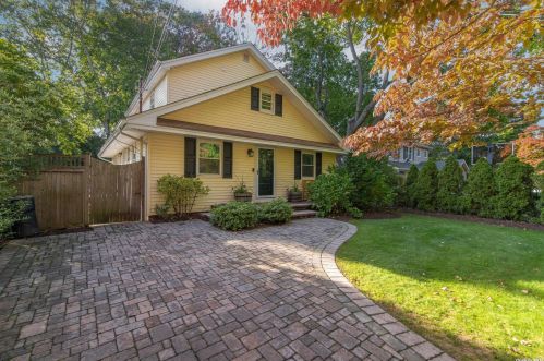 244 Tyler Ave, Miller Place, NY 11764-3130