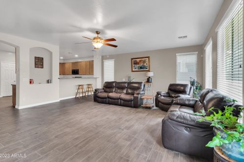 14221 Poinsettia Dr, Sun City AZ  85379-4910 exterior