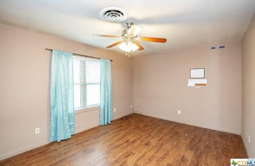 202 Yucca Dr, Victoria TX 77904-1115 exterior