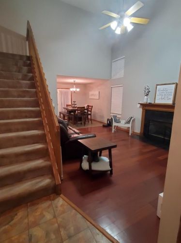 7090 Pinewood Dr, Franklin, OH 45005-2983