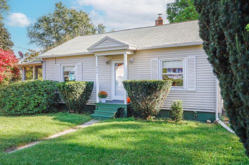 272 Main St, Salem, NH 03079-1746