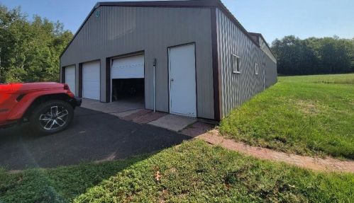 2147 Best Ln, Shell Lake WI 54871-4448 exterior