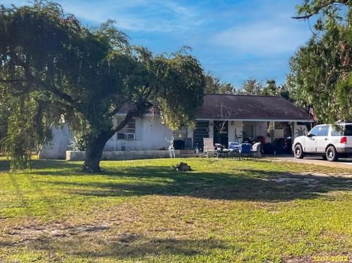 1702 6th St, Lehigh Acres, FL 33972-4202
