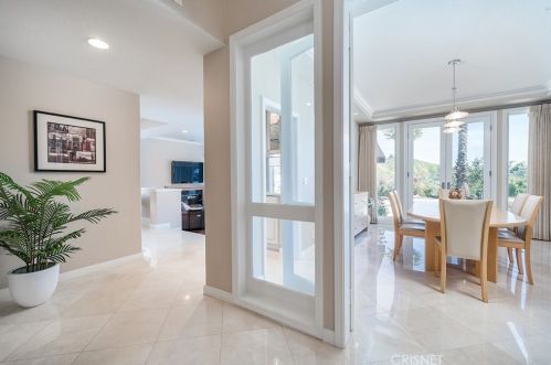 3622 Reina Ct, Calabasas CA exterior