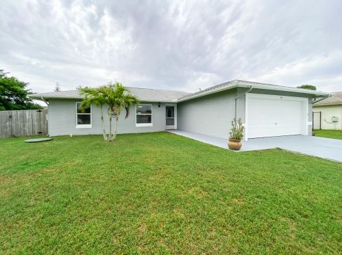 191 Aileen St, Fort Pierce, FL 34983-1509