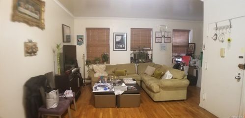 1023 Faile St, Bronx, NY 10459-3772