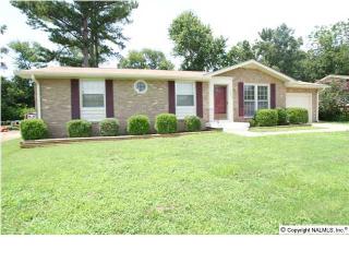 7708 Charlotte Dr, Huntsville, AL 35802-2804