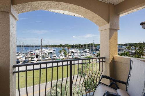 2575 Cayenne Ln, Shalimar FL  32579-4202 exterior