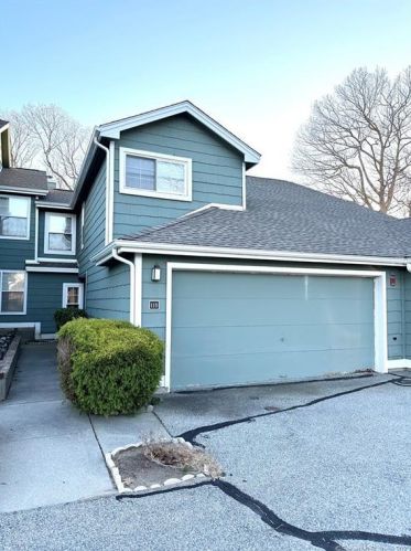 118 Spyglass Cir, Groton, CT 06340-6212