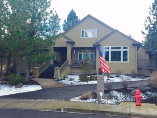 1805 Remarkable Dr, Bend OR  97701-5430 exterior