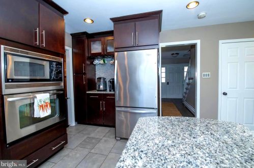 410 Steven St, Norristown PA  19403-2614 exterior