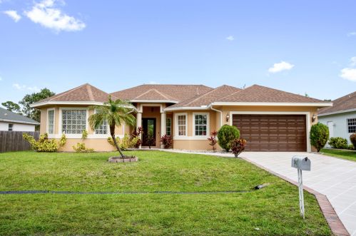 3461 Funtuna St, Fort Pierce, FL 34953-4635