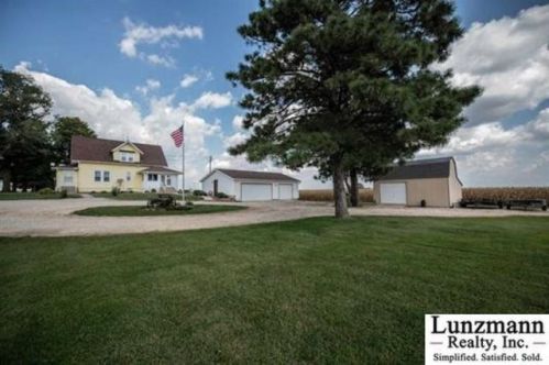 72392 644 Ave, Nemaha, NE 68414-6033