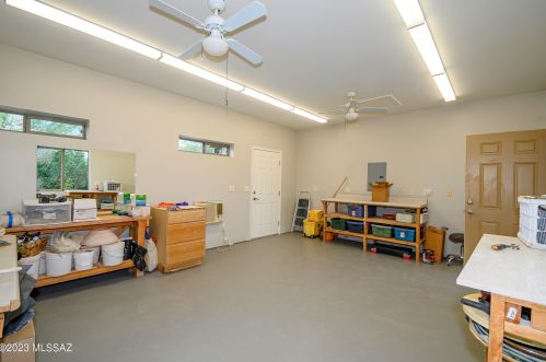 14966 Gwynns Run Dr, Tucson, AZ 85739-8317