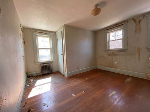 7 Aurilla St, Auburn MA  01501-2601 exterior