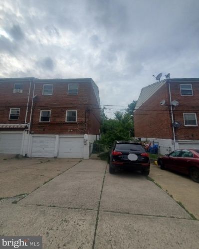 10855 Academy Rd, Philadelphia, PA 19154-3901