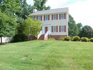 155 Stonburg Rd, Clemmons, NC 27012-8288