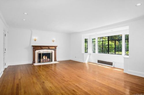 9 Rutland Rd, Scarsdale NY  10583-3508 exterior