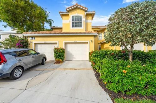 1285 Sweetwater Cv, Naples, FL 34110-4123