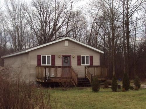 12350 Florence Dr, Linesville, PA 16424-4620