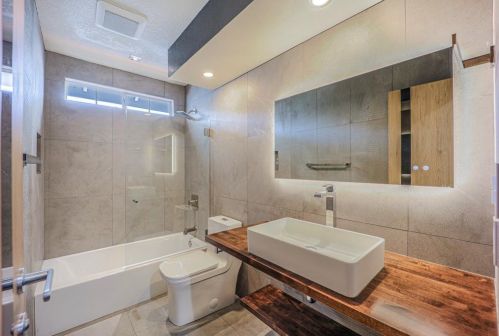 32225 Jean Dr, Union City CA  94587-5503 exterior