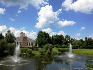 13 Woodcrest Ln, Danbury, CT 06810-7143