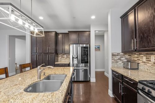 3796 Vine Maple Rd, San Bernardino CA  92407-9020 exterior