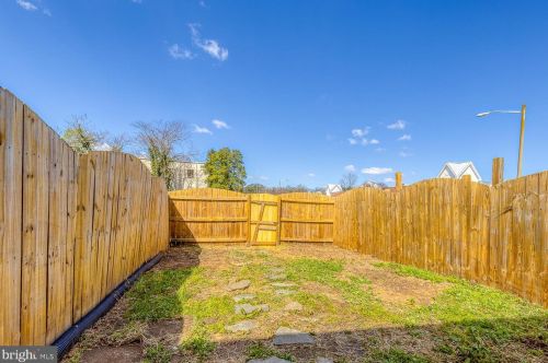 2 Farrell Ln, Fredericksburg VA  22408-4004 exterior