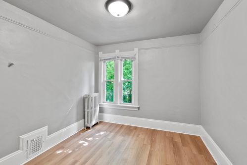 2476 Frederick Ave, Milwaukee WI 53211-3644 exterior