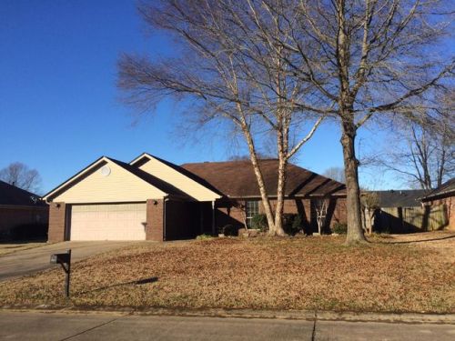405 Commanche Trl, Conway, AR 72032-4593
