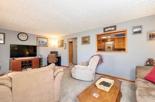 436 Ontario Ave, Bellefontaine OH  43311-2523 exterior