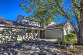 1232 River Park Cir, Mukwonago, WI 53149-1024