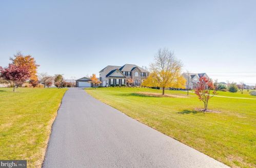 786 Spruce Hill Way, Charles Town WV  25414-4486 exterior