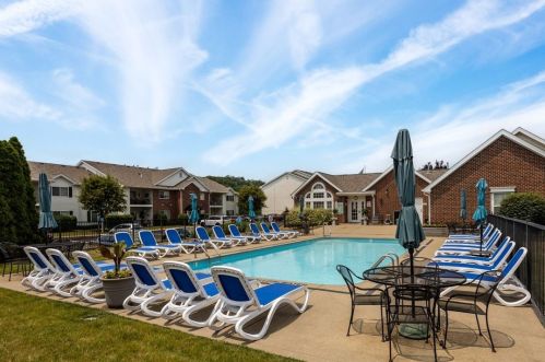 550 Hidden Ridge Ct, Library PA  15129-5908 exterior