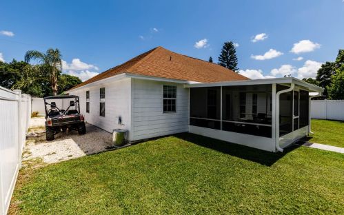 1426 Avenue H, Winter Haven FL  33881-4353 exterior
