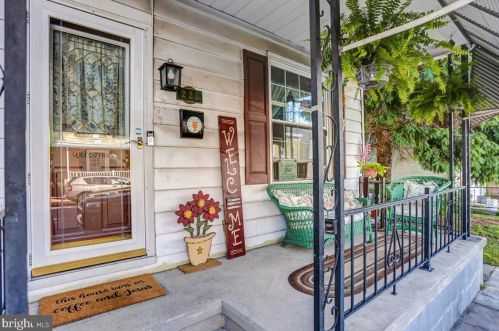 221 3rd St, Arnots Addition PA  17970-1039 exterior