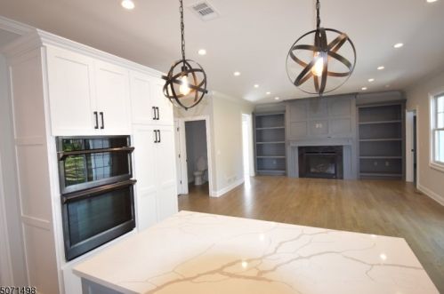 31 Lupine Way, Clark NJ  07066-1822 exterior