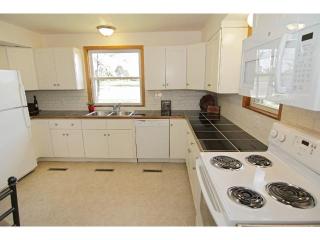 2147 Rice St, Saint Paul, MN 55113-6815