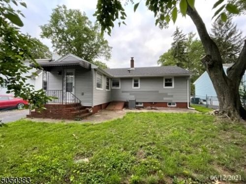 515 Dietz St, Roselle, NJ 07203-2335