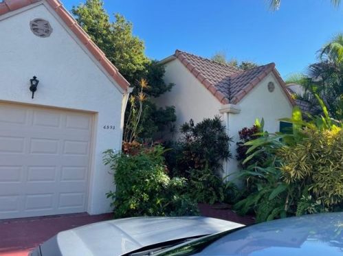 6593 Las Flores Dr, Boca Raton, FL 33433-2366