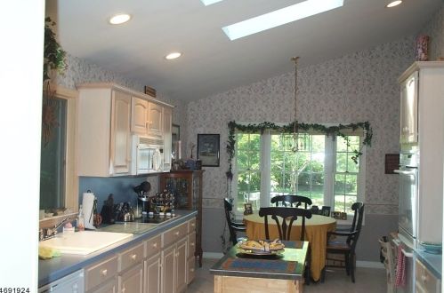 245 Prospect St, Westfield, NJ 07090-4005