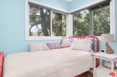 1145 Old Topanga Cyn Rd, Topanga CA  90290-3825 exterior