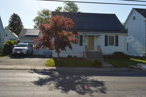 1043 Highland Ave, Waterbury, CT 06708-4624