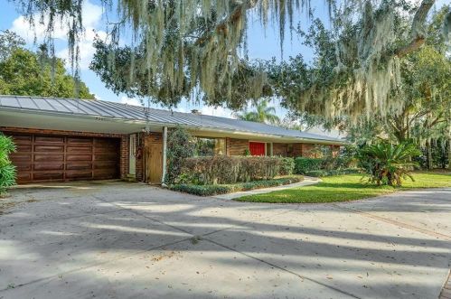 9893 Lake Georgia Dr, Orlando, FL 32817-3118