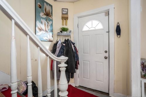 111 Eldridge St, Manchester CT  06040-5551 exterior