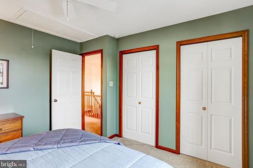 75 Maple Ave, Bareville PA  17540-9602 exterior