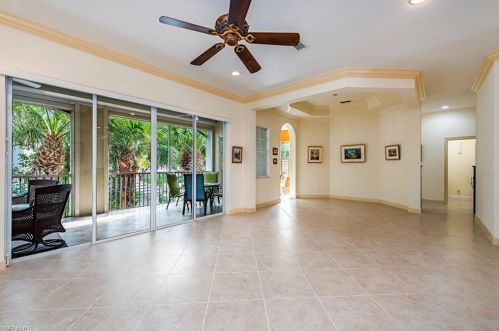 2350 Mont Claire Dr, Naples, FL 34109-4307